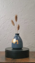 Load and play video in Gallery viewer, Handcrafted Concrete Bud Vase
